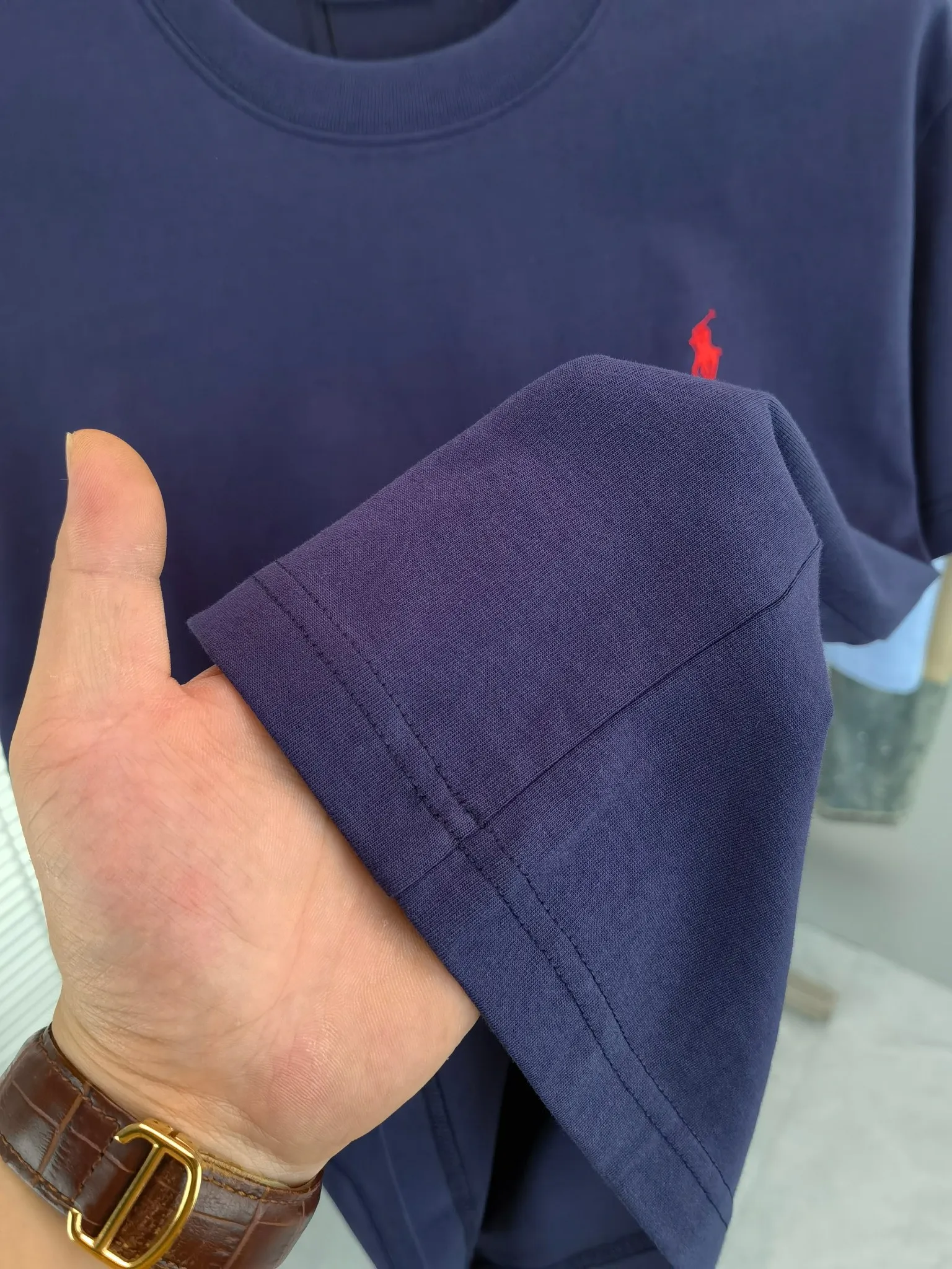 P170 🌸🌸 Ralph Lauren Polo (available all year round) short-sleeved T-shirt 280g. Couple style, same style for men and women. Made of imported custom dyed fabric, fashionable yet luxurious. The quality is unquestionable. The upper body effect is great💂🏿 The single product is very unique. Color: Picture color (7 colors) Size: M ~ 2xL
